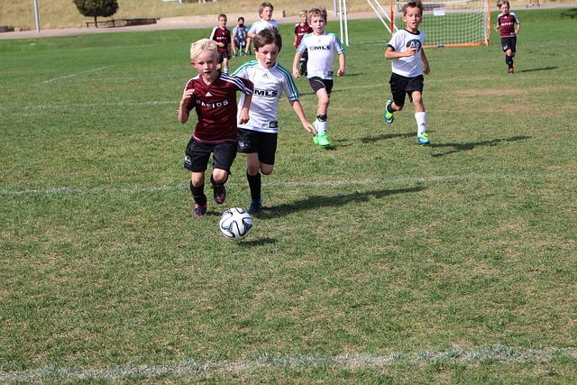 胖了？美媒晒浓眉训练图配文：浓眉的肚子从衣服里露出来了！